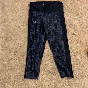 Under armour workout leggings !